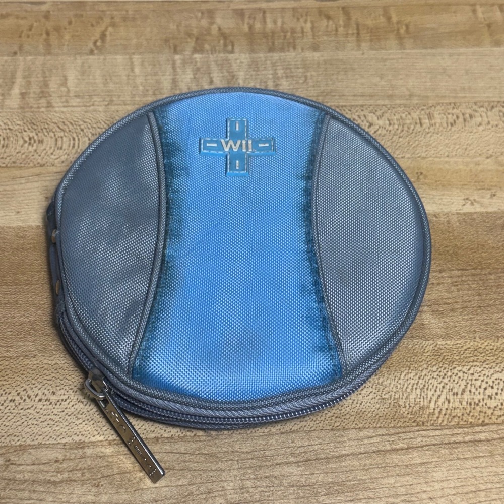 Nintendo Wii Travel Disc Storage Case Blue Grey Binder Remote Zipper Pull